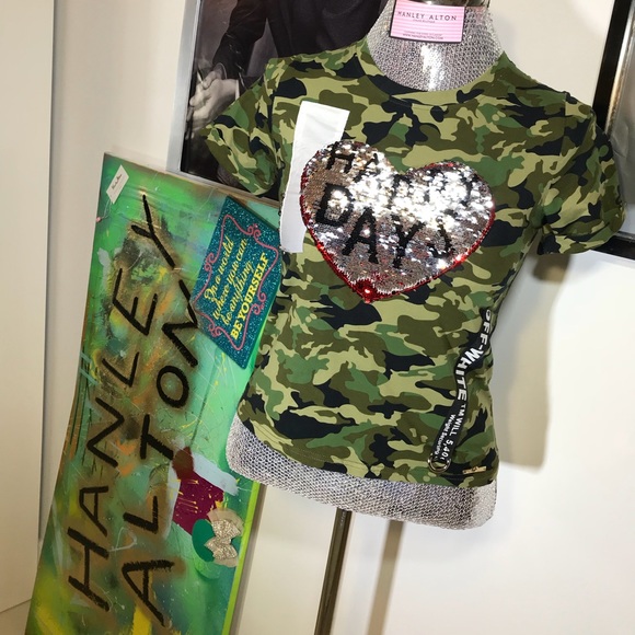 LAST CHANCE SALE⚡️SUPER CUTE CAMO HEART SHIRT (NWT) - Picture 6 of 7